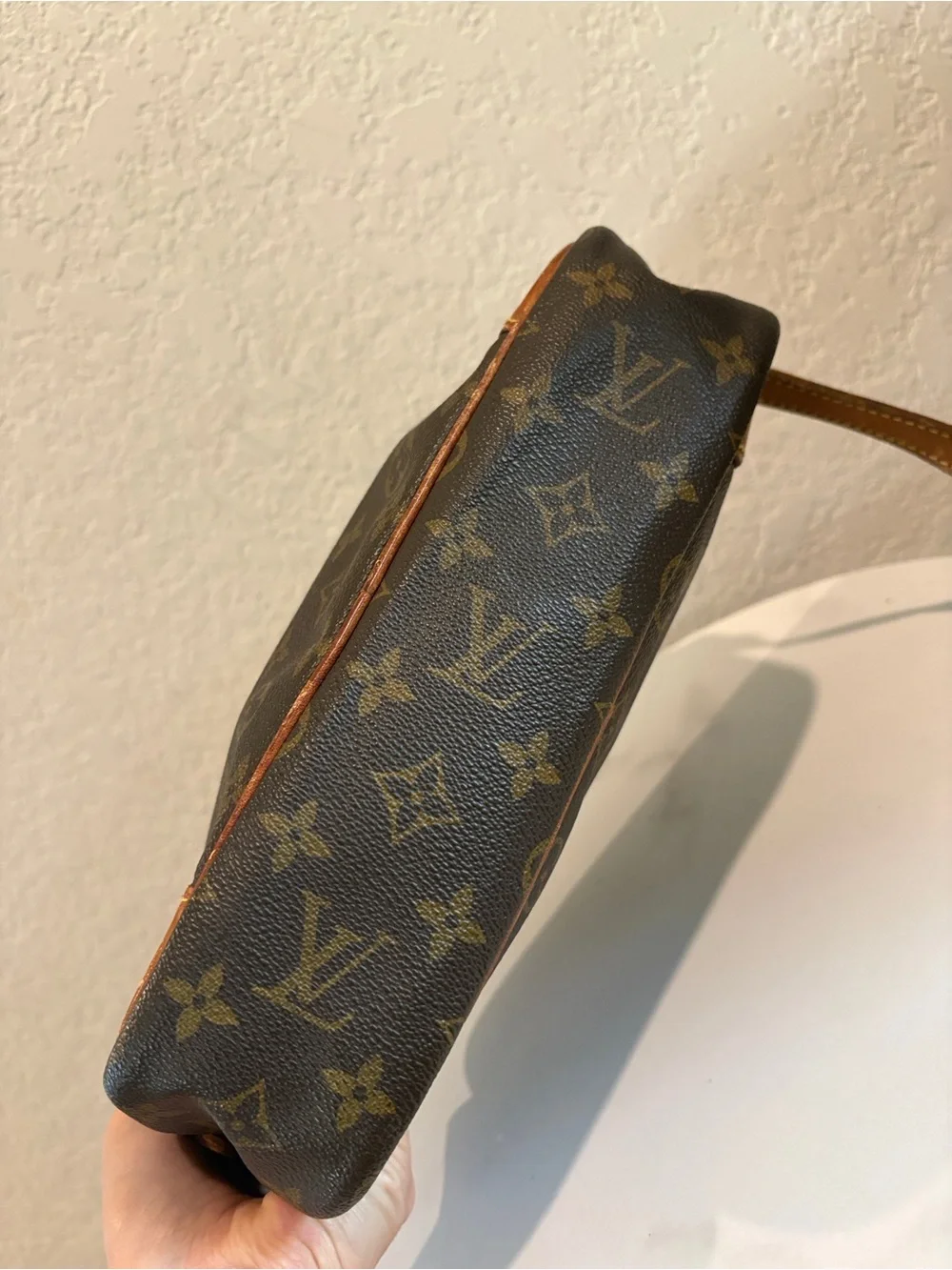 Louis Vuitton Trocadero 27 Monogram Crossbody Bag
